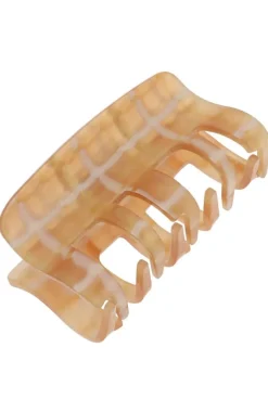 Cher Jaw